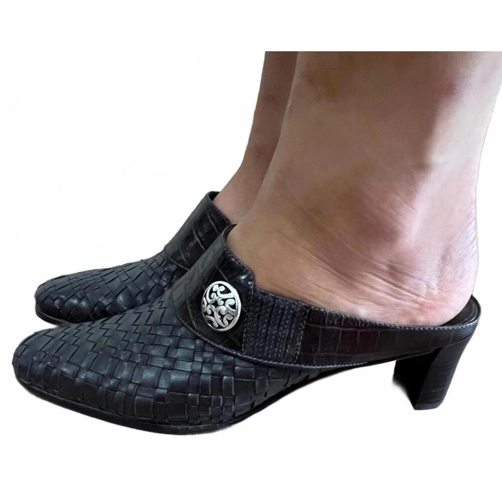 Y2K Brighton Thryst 8M Black Woven Leather Heeled Slides